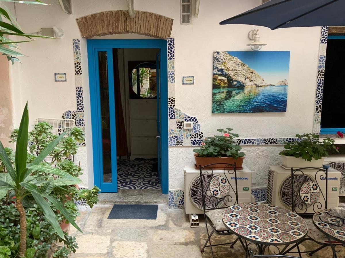Hotel Cortile Azzurro Trapani Esterno foto