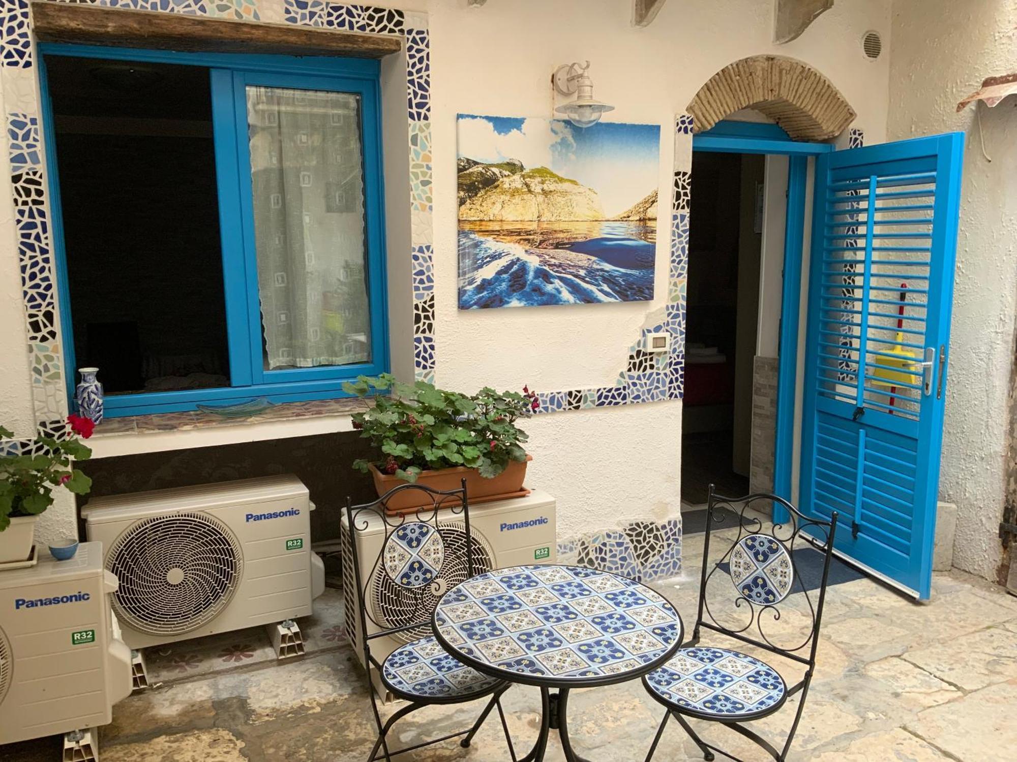 Hotel Cortile Azzurro Trapani Esterno foto