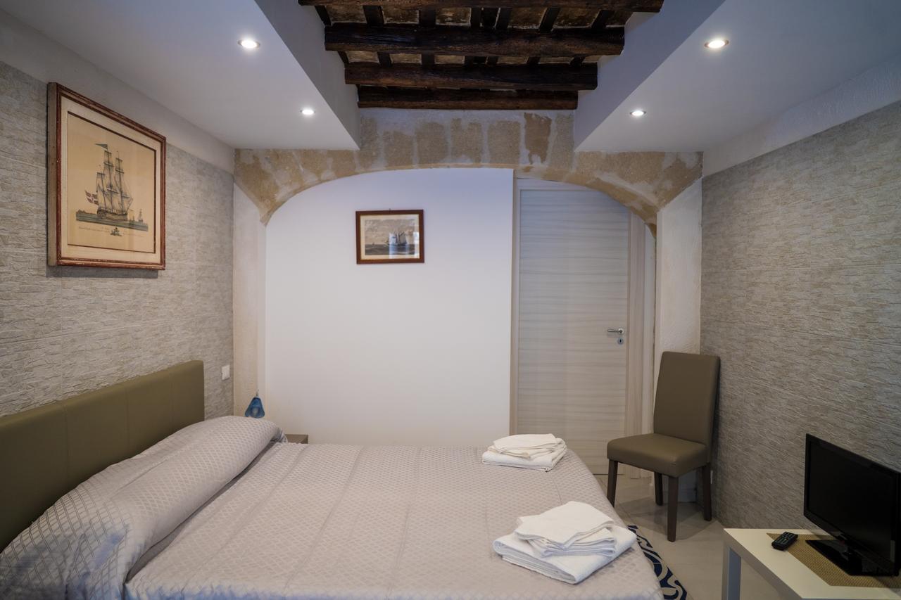 Hotel Cortile Azzurro Trapani Esterno foto